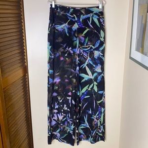 Brand new Marciano Lilly flowers Trouser